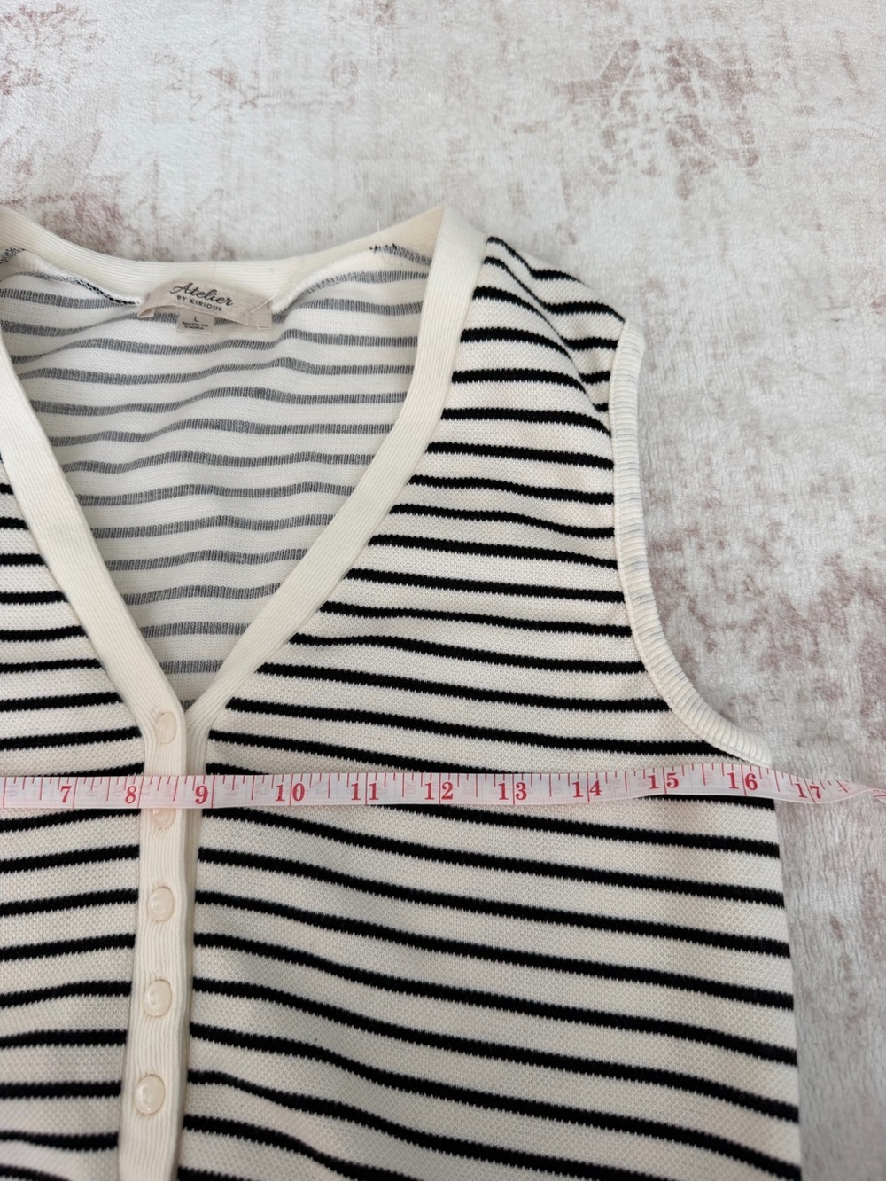 ATELIER White & Black V Neck Button Front Crop Tank Women’s Medium - Picture 7 of 9